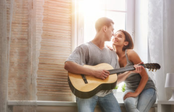 Does Your Ex Boyfriend Still Care About You? Let’s Find Out Together!