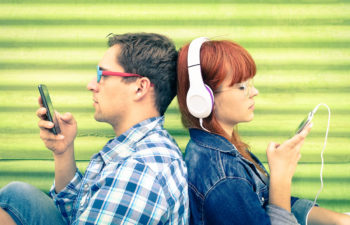 What To Text Your Ex After A Breakup (And How To Incorporate Social Media)